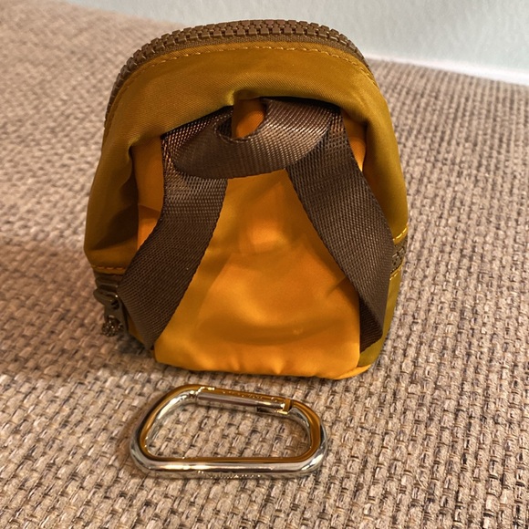 NWOT Lululemon City‎ Adventurer Backpack Nano Clementine/Gold Spice - Picture 2 of 5